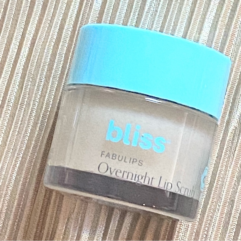 Bliss Fabulips Overnight Lip Scrub - full size